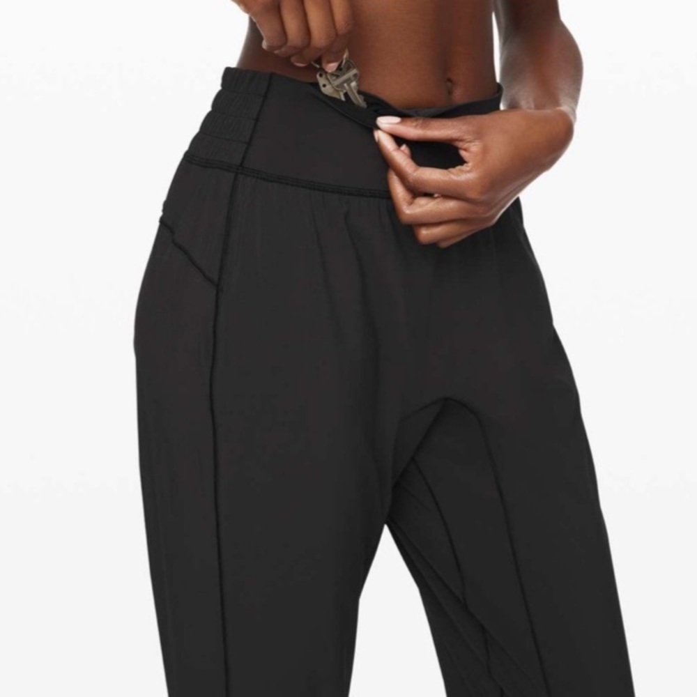 Lululemon Sun Setter Jogger *28" Black Women’s - Picture 9 of 10